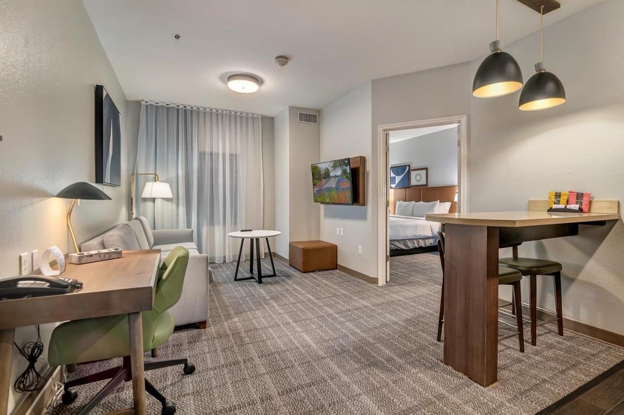 Staybridge Suites Tyler University Area By Ihg Exterior foto